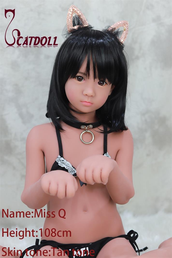 UTDOLLS Q 108cm Tan Tone Realistic Mini Doll