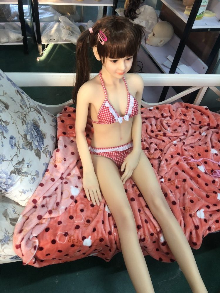 UTDOLLS 146CM Laura TPE Realistic Mini Doll - Image 2