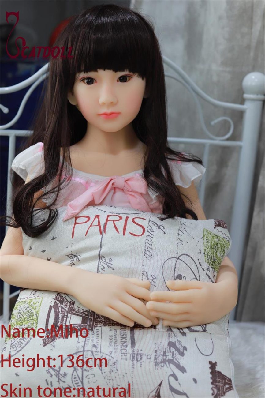 UTDOLLS 136CM Miho Realistic Mini Doll - Image 4